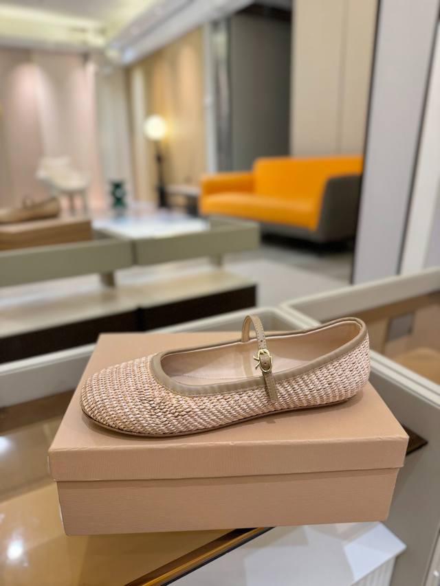Price: Gianvito Rossi 2025 Spring/Summer Rossi Gr Ballet Flat Mary Jane Shoes Ex