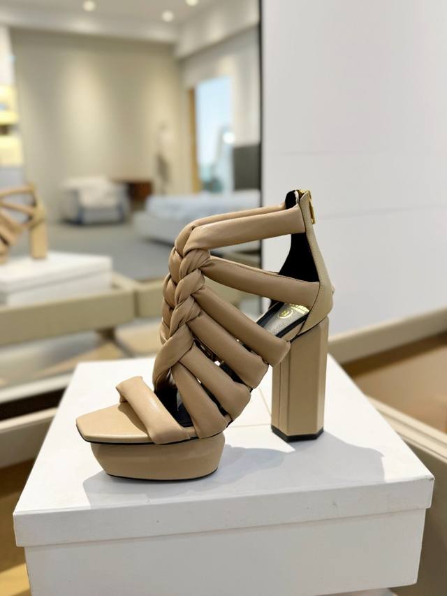 Price P: * Balmain's Latest Spring And Summer Catwalk Waterproof Platform High-H
