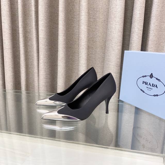 25Ss New Prada For Early Spring Prada Catwalk Style Pointed Color Matching High