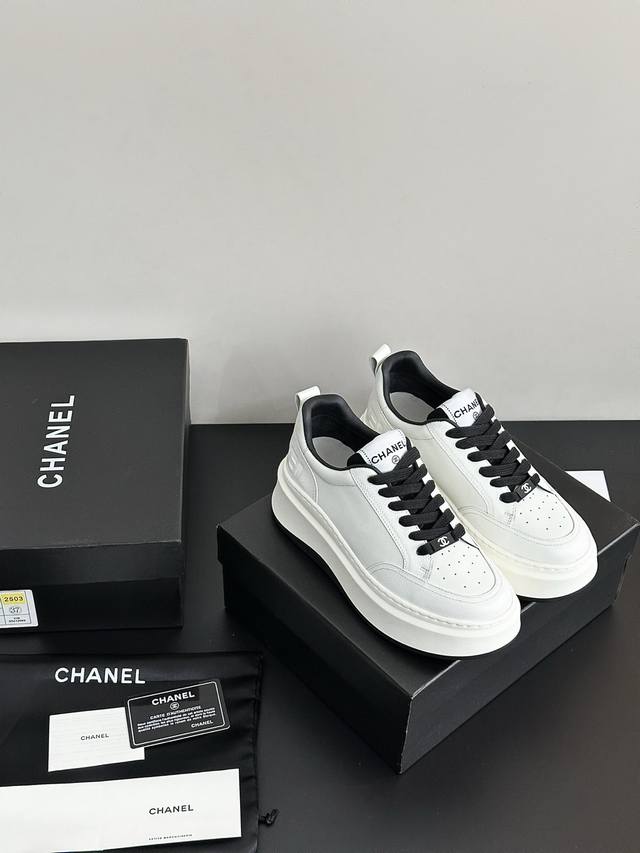 Thick-Soled White Shoes Full Of Details! Xiaohongshu Strongly Recommends This Mo