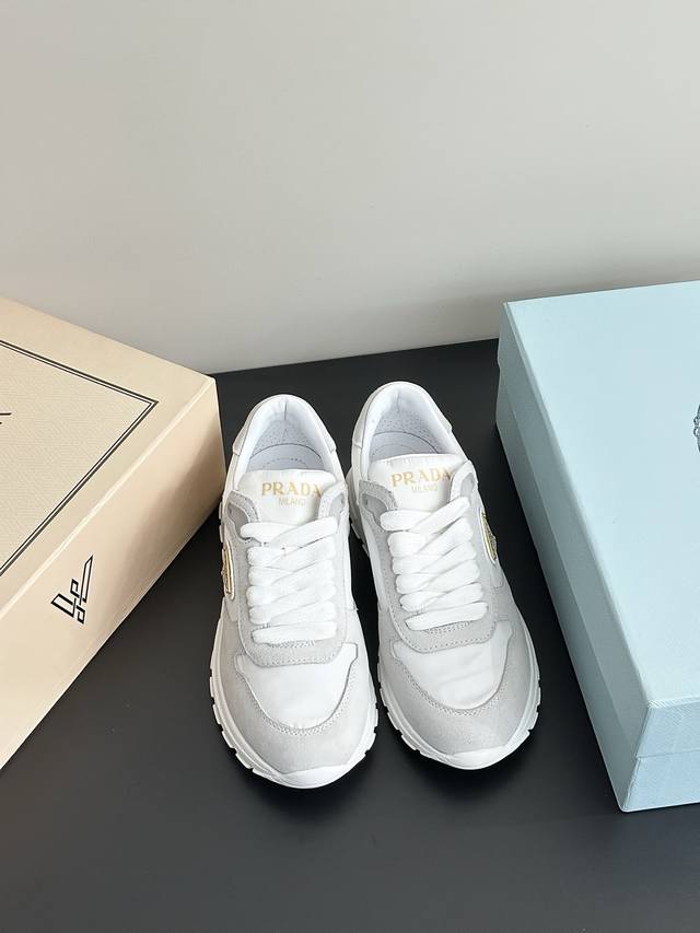Can Be Matched With Various Casual Styles! The Most Long-Lasting Companion Is Th