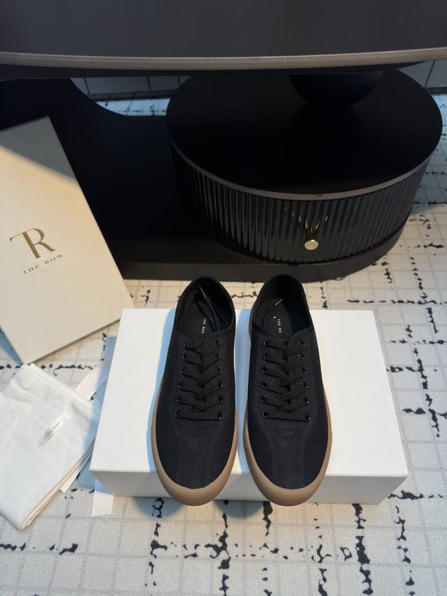 The Row 2025 Spring And Summer New White Shoes Simple And Advanced Pure Color Te