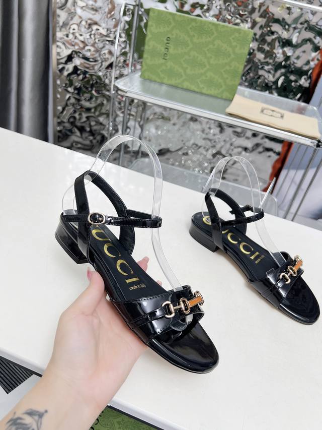 Gucci 2025 New Horsebit Sandals! High Heels Are Versatile And Slim, And The Orig