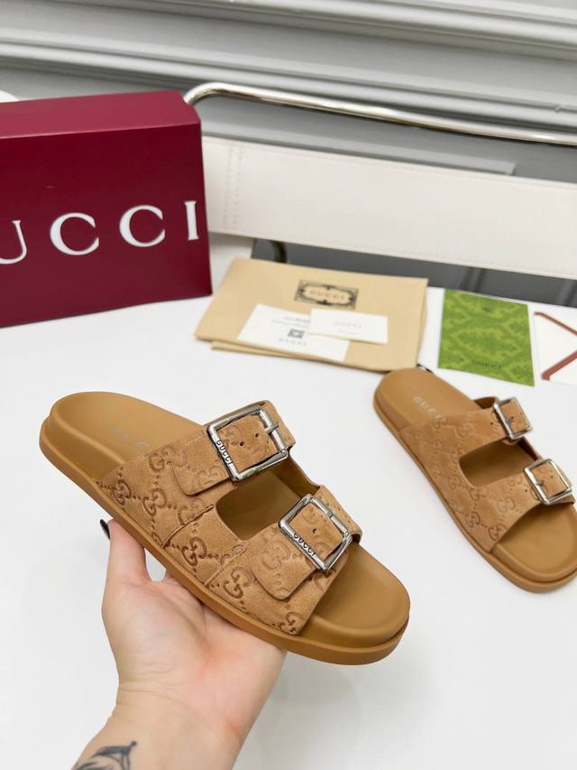 Gucci's New Embossed Slippers, Carefully Crafted With Tpu Combination Outsole, E