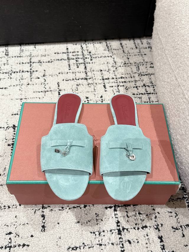 310 #Top Version Loropiana L Spring And Summer Flat Heel Lock Tassel Lady Sandal