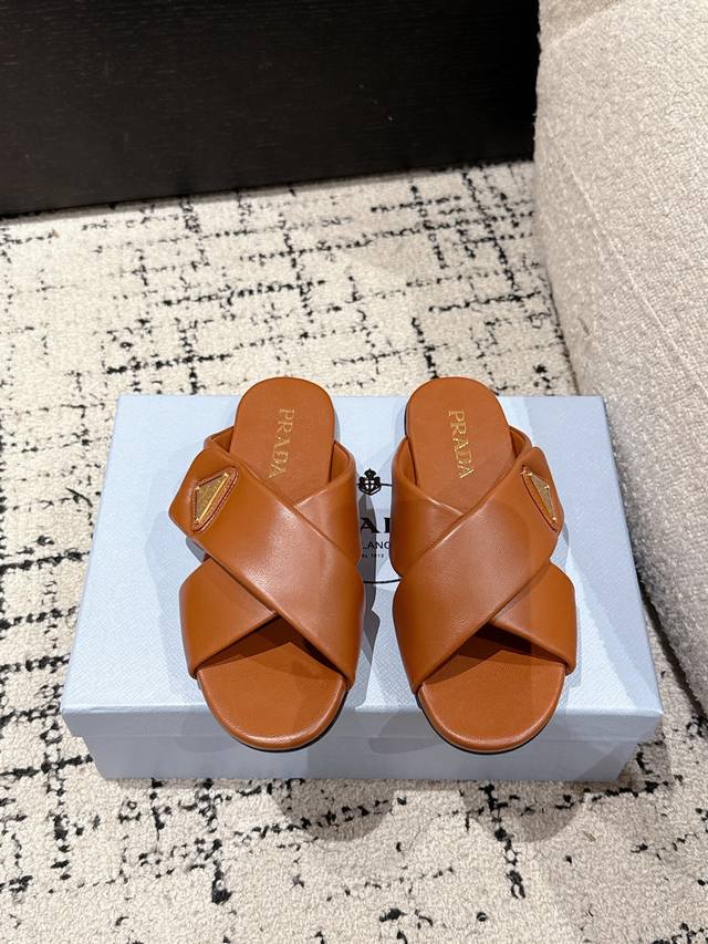 Prada Prada 25 Latest Cross-Shipping Flat Slippers 25 Spring And Summer New Slip