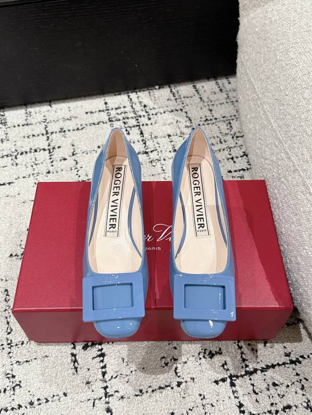 Top Version Roger Vivier 25S Rv New U Look Square Buckle Small Heel Patent Leath