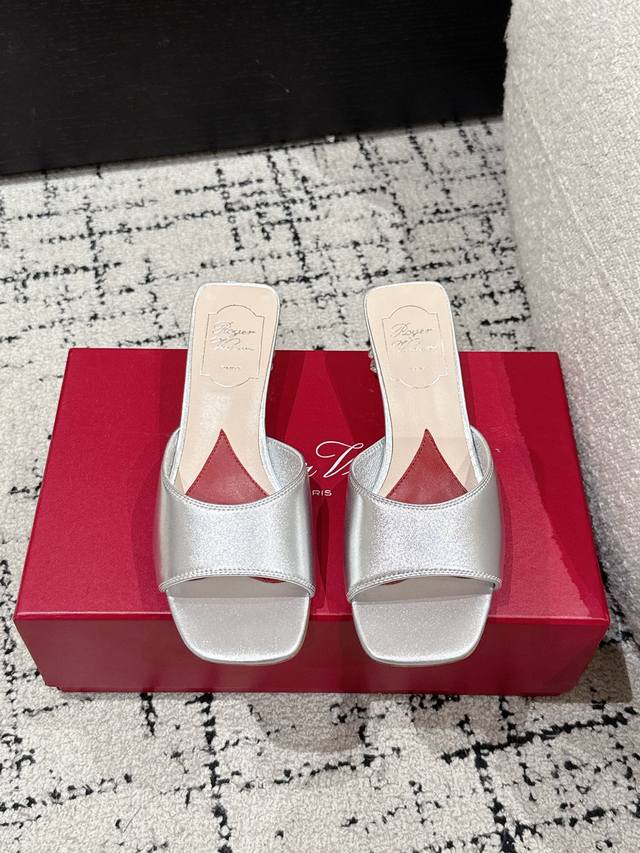 Top Version Roger Vivier Rv 25Ss Spring And Summer New Diamond Heel Slippers Mad