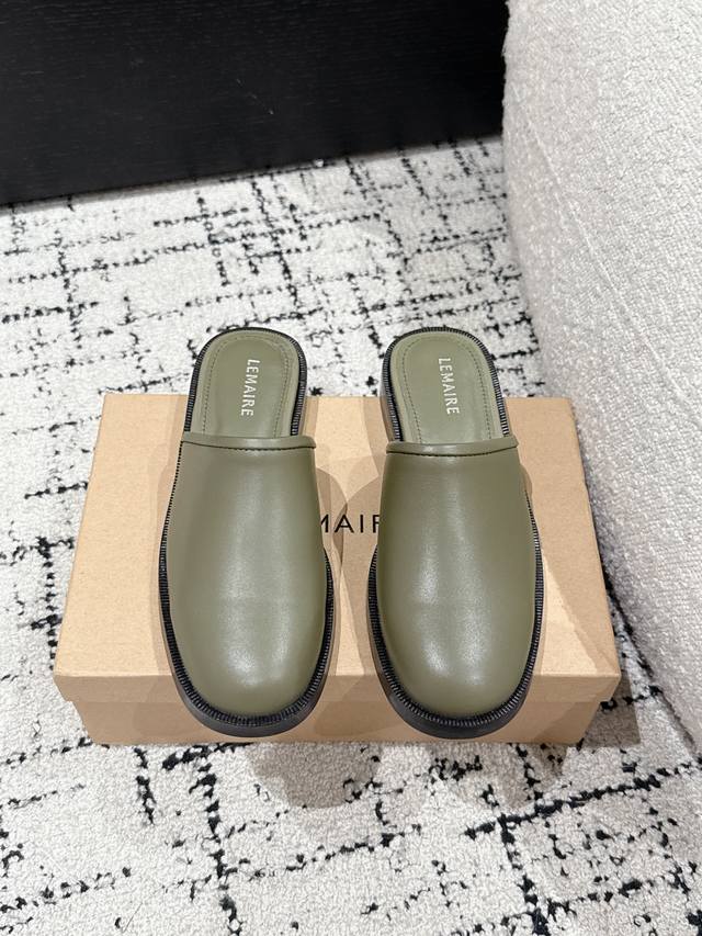 Lemaire 25S New Lazy Mules Lemaire Classic Black Mules, Simple Outline With High