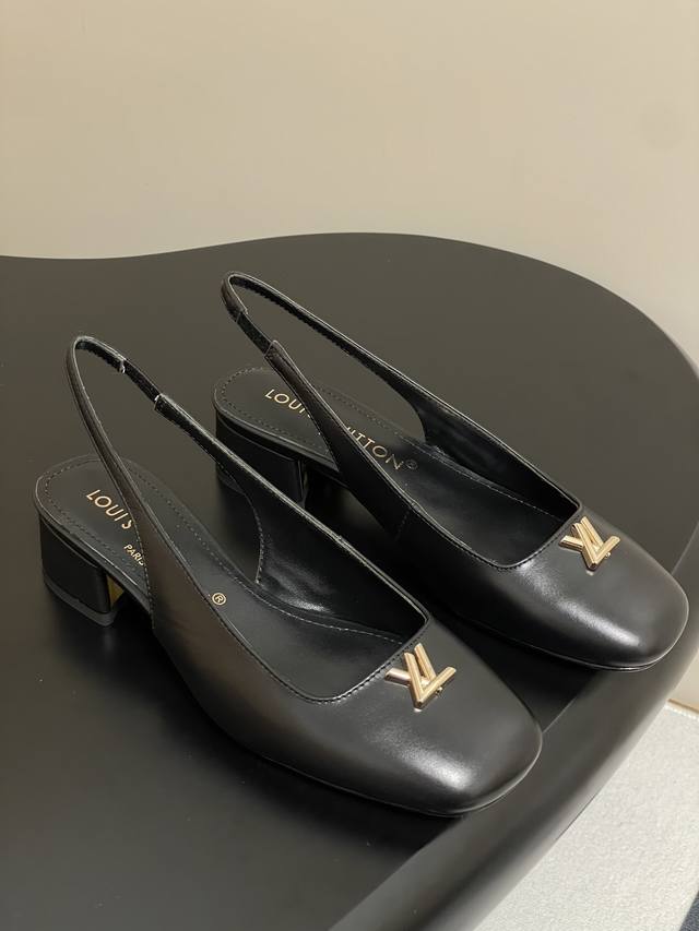 25Ss New Louis Vuitton Lv Swing For Early Spring, The Latest Low-Heeled Sandals,