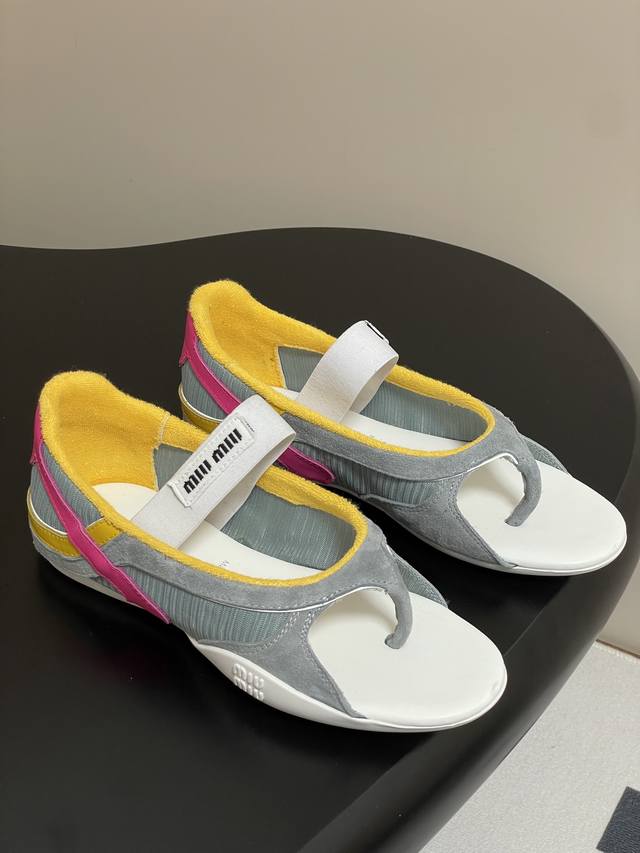 Miu Miu 25Ss Miu Miu New Spring And Summer Catwalk Mary Jane Shoes Casual Flip-F