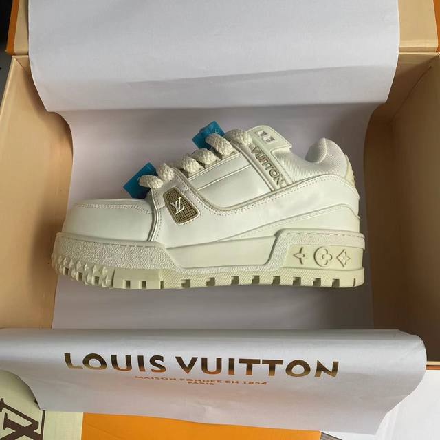 Orange Factory Price P Louis Vuitton Lv Trainer Sports Shoes Bread Shoes Casual
