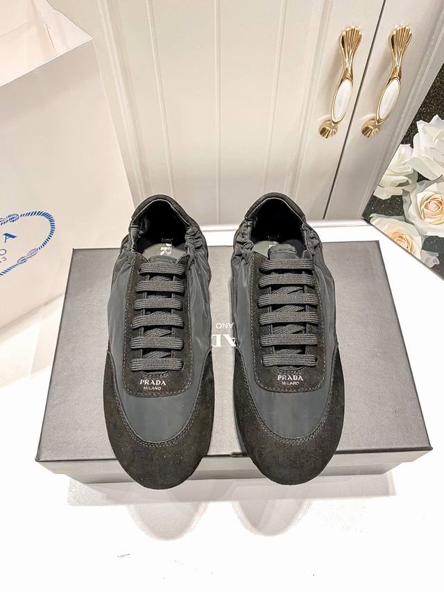 Orange Factory Price P Prada Prada 2025 New Round Toe Lace-Up Flat Casual Shoes