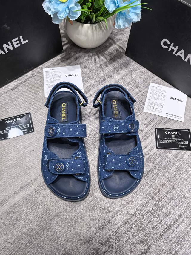 Factory: Chanel Chanel Early Summer New Round Buckle Velcro Sandals Casual Shoes