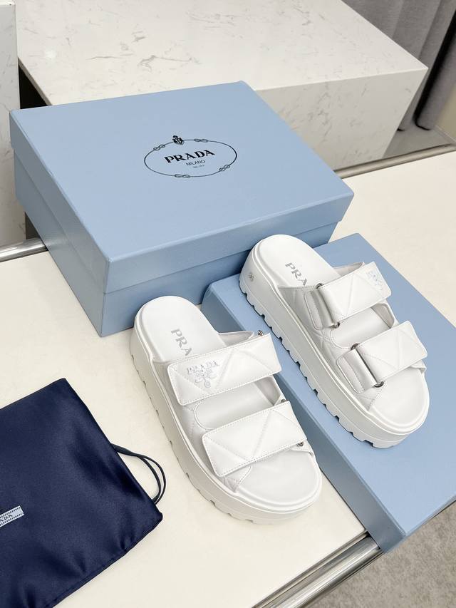 Factory: Prada Prada Spring And Summer New Slippers Velcro Sandals Latest Catwal