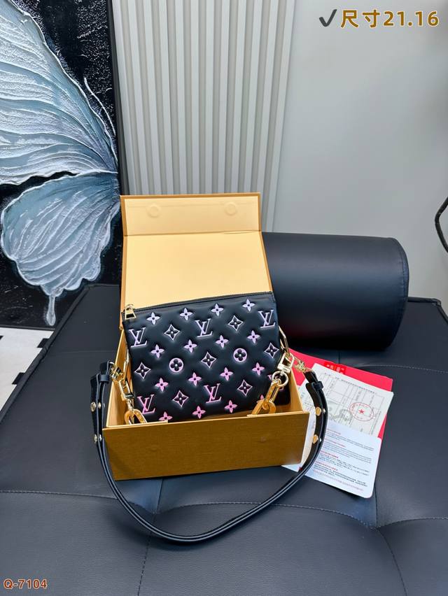 With Folding Box Lv Coussin New Color Scheme For Hugging Bag My Favorite Black A