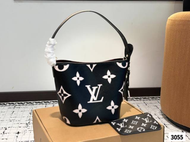 Matching Box Blind Guess This Time Lv New Dark Horse Is All In Bb Lv Bucket Lv B