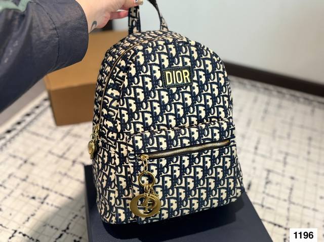 Dior Backpack New Models Are Available. They Look Good On Both Men And Women. A