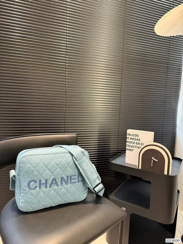 Chanel Denim Camera Bag Any Combination Can Be Easily Controlled Low-Key And Tex