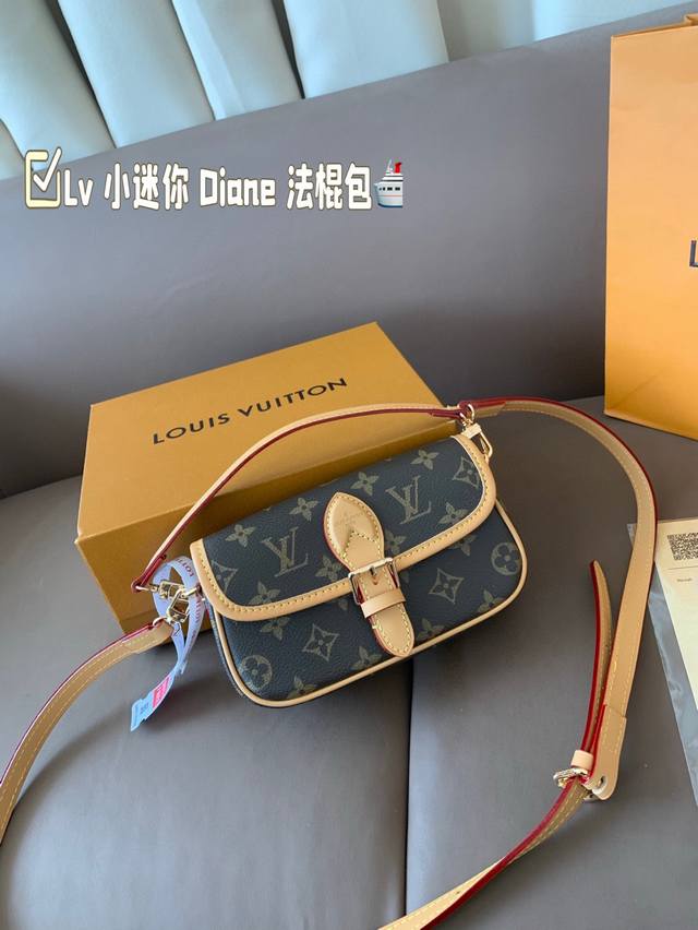 Gift Box Packaging Size: 19*12 Lv Mini Diane Baguette Handbag The Baguette Bag I