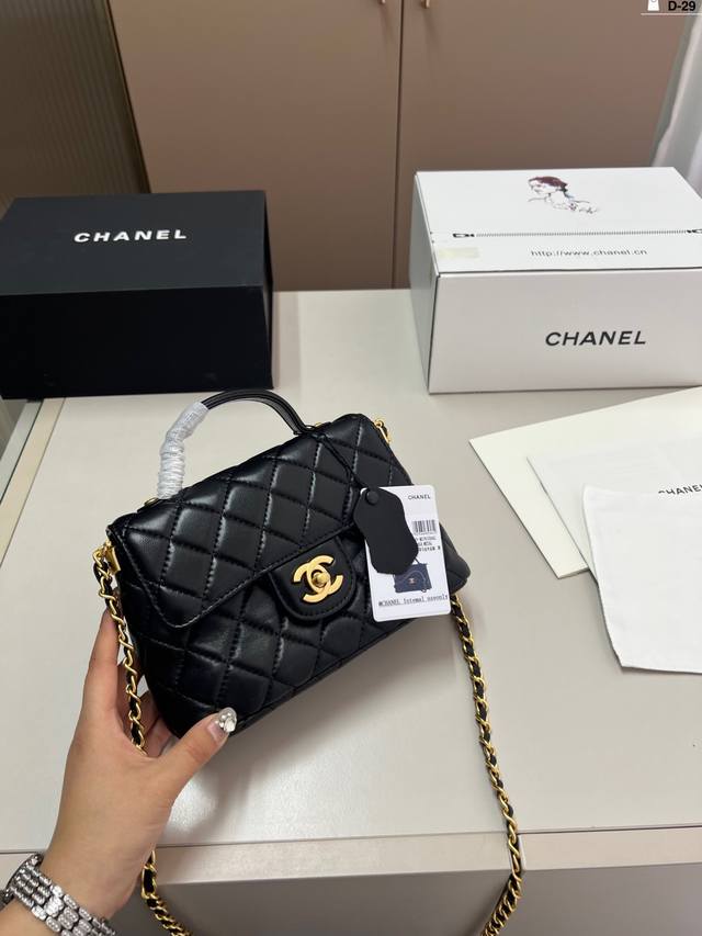 Sheepskin Chanel 23K Kelly Handbag Chain Bag Chanel Dominated The Entire Show, A
