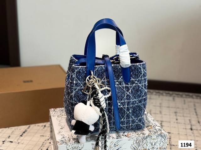 With Box And Pendant Size: 21.19Cm Dior's Super Popular Toujours Shopping Bag I