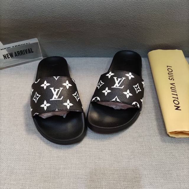 Factory: Lv Flat Slippers Are Hot Selling. Very Comfortable And Versatile. A New