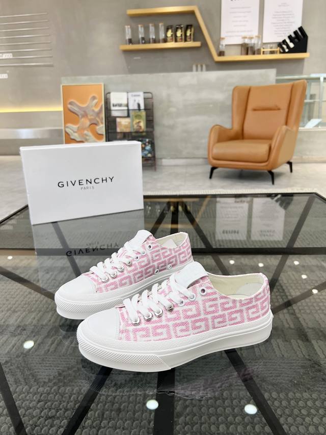 G Top-Tier Reseller, Ji. Street-Style Couple's New Arrivals, Ultra-Popular Sport