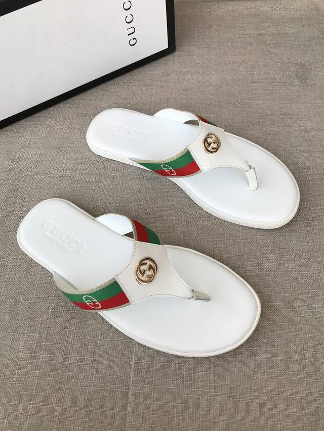 Gucci Men's Casual Flip-Flops, Imported Colored Woven Straps, Brand Logo Decorat