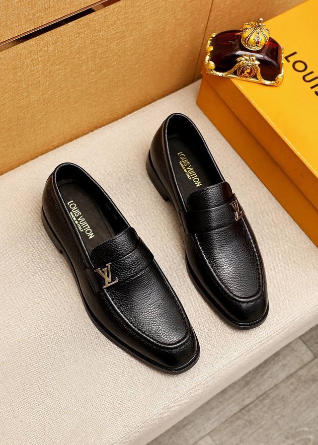 Product Trademark: Louis Vuitton Casual Leather Shoes Standard Sizes: 38-44 45.4