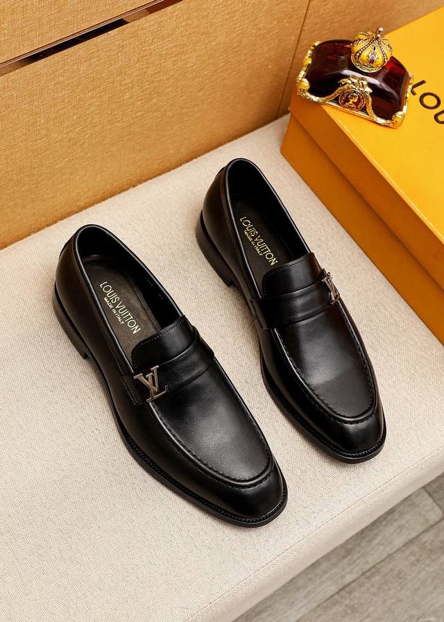 Product Trademark: Louis Vuitton Casual Leather Shoes Standard Sizes: 38-44 45.4