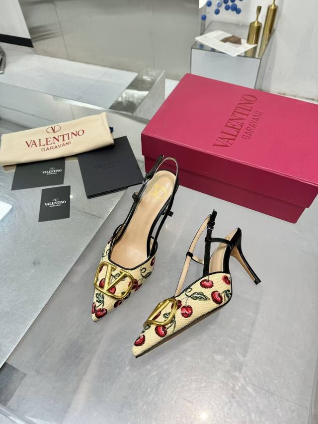 Factory P Valentino 25Ss New High-Heel Sandals, Featuring A Small Cherry Embroid