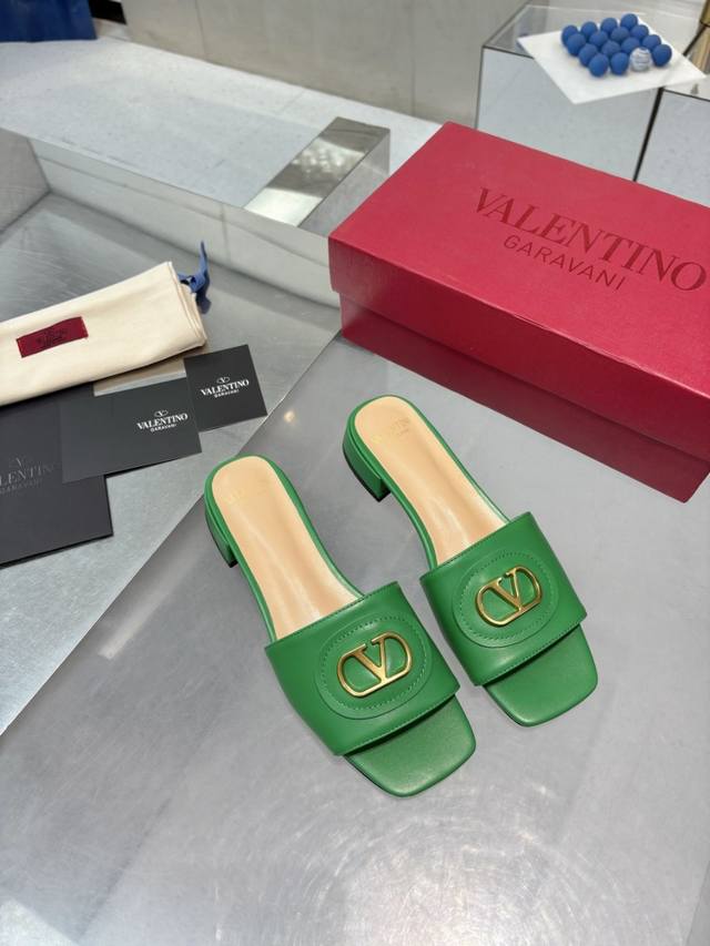 Factory P Warren 25Ss New Slippers, V-Shaped Buckle Design, Abandoning The Tradi