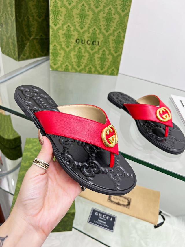 Gucci! Gucci's Latest Flat Sandals Are Now Available. Authentic 1:1 Replica. Ori
