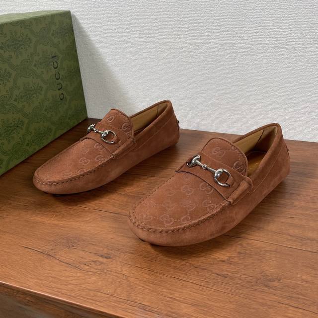 Gucci Men's Slip-On Decorative Horsebit Driving Shoes The Horsebit Element, Refi