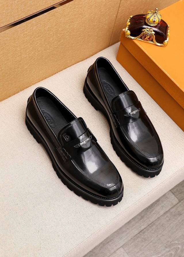 Product Trademark: Tods Tods Casual Leather Shoes Standard Sizes: 39-44 38.45 Cu