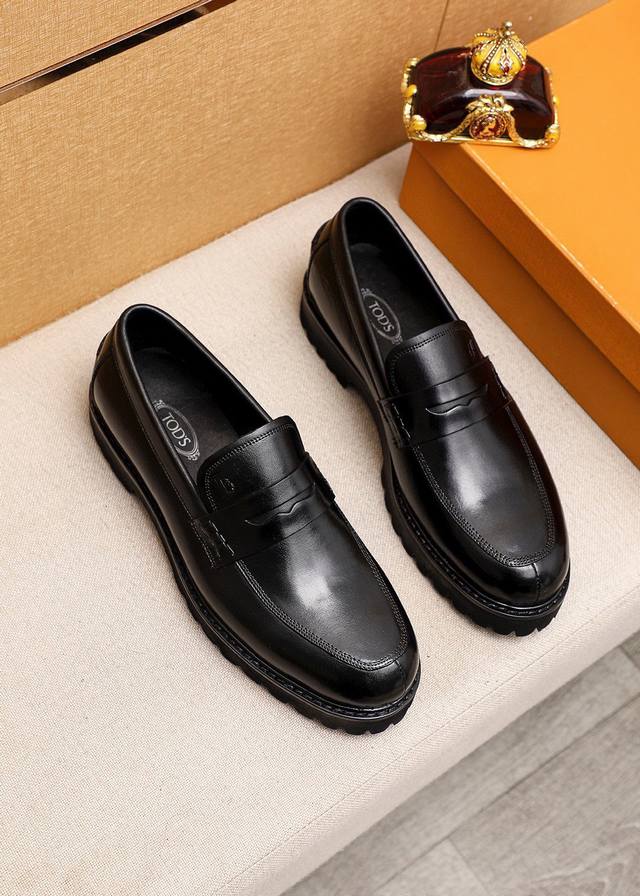Product Trademark: Tods Tods Casual Leather Shoes Standard Sizes: 39-44 38.45 Cu