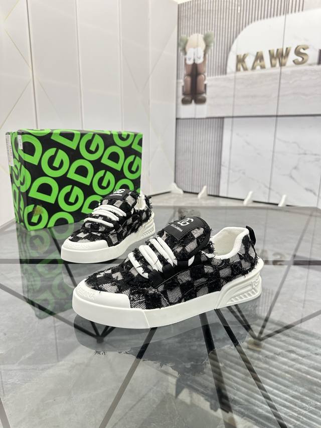 Price: Product Brand: Dg Dolce & Gabbana* Low-Top Casual Shoes Standard Sizes: 3