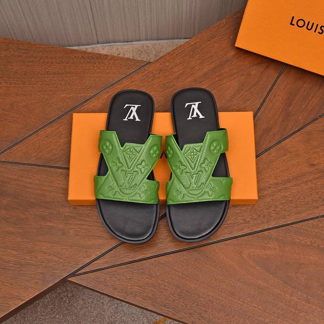 Lv New Arrival Luxury Brand Men's Slippers, Casual And Comfortable. Must-Have It