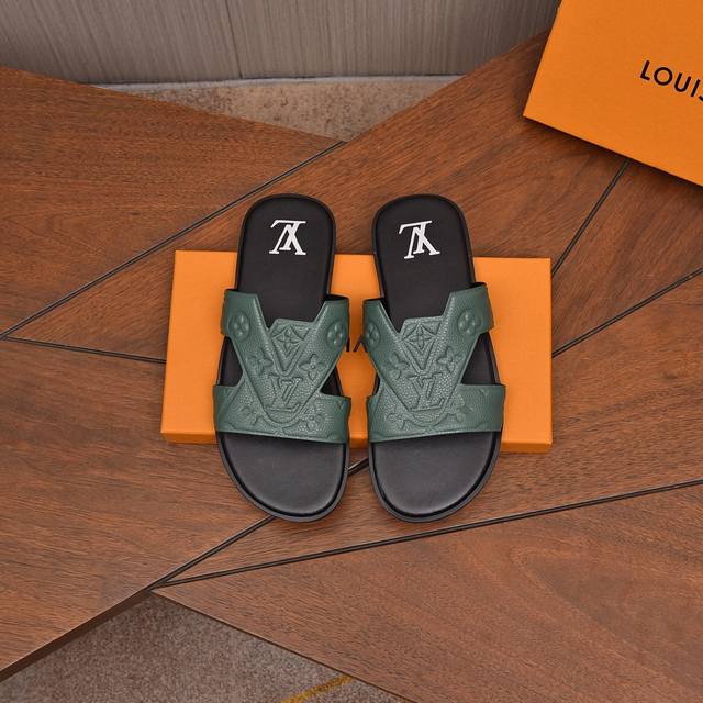 Lv New Arrival Luxury Brand Men's Slippers, Casual And Comfortable. Must-Have It