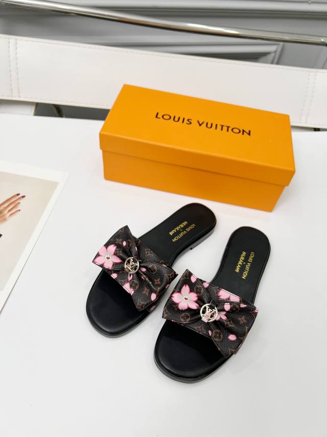 Louis Vuitton 2025 Spring/Summer New Arrival This Sandal Is Part Of The Louis Vu