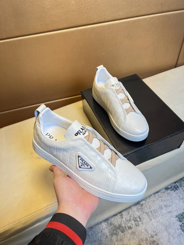 Exclusive Debut From Niu Li, Original Quality Prada ~ Unique Modern-Style Sneake