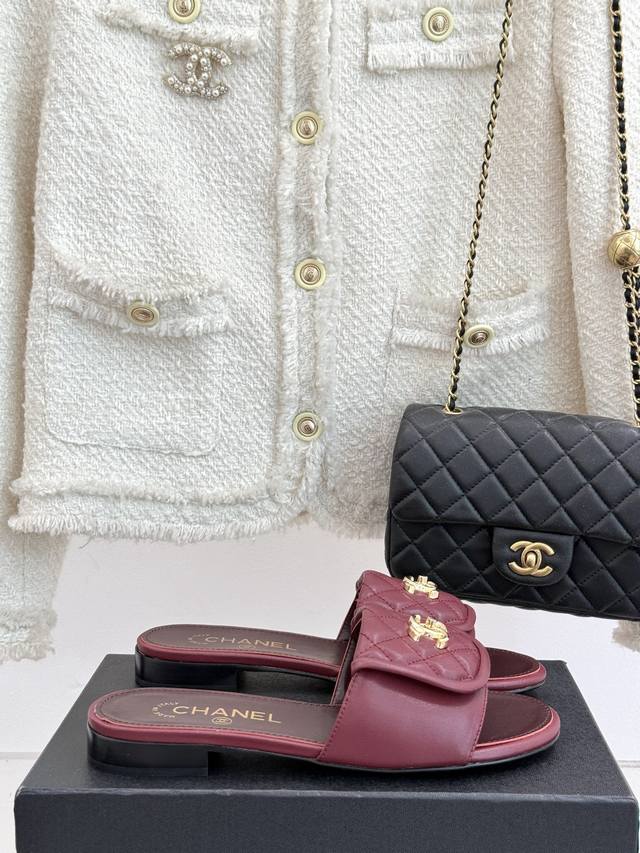 Chanel Classic Spring/Summer Flip-Flop Knit Sandals With Bookbag Buckle Classic