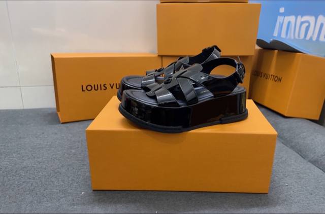 Donkey House Series Sandals Thick Sole Latest Model -- Louis Vuitton Louis Vuitt