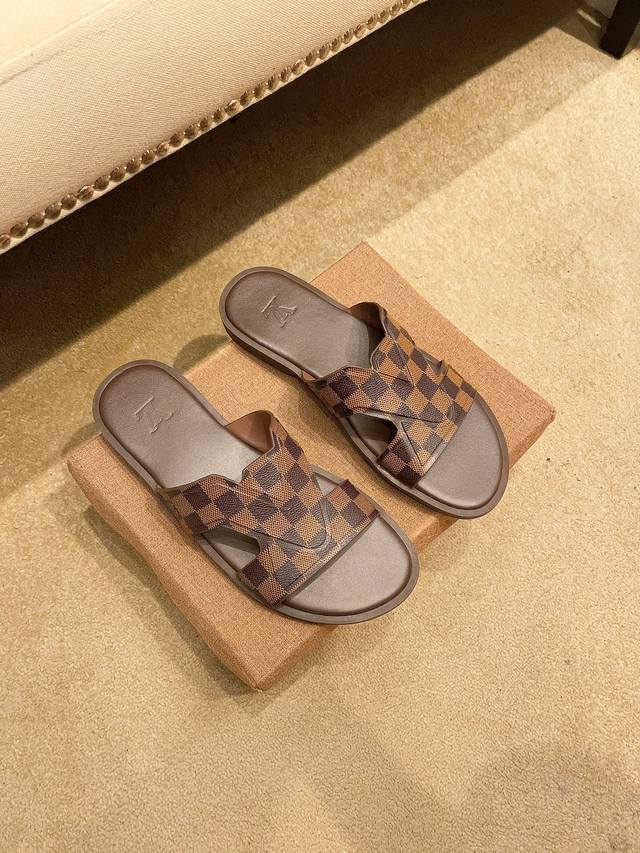 Factory Price. Louis V* High-End Premium Luxury Slippers, Premium Quality, Casua