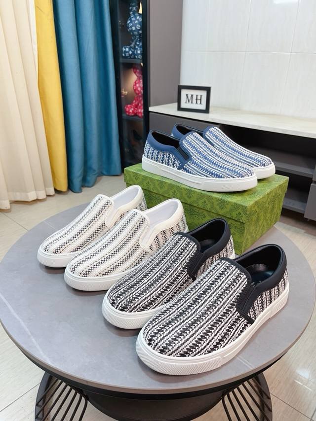 Factory Price P Gucci Men's Latest White Casual Shoes Series! Official Website 1
