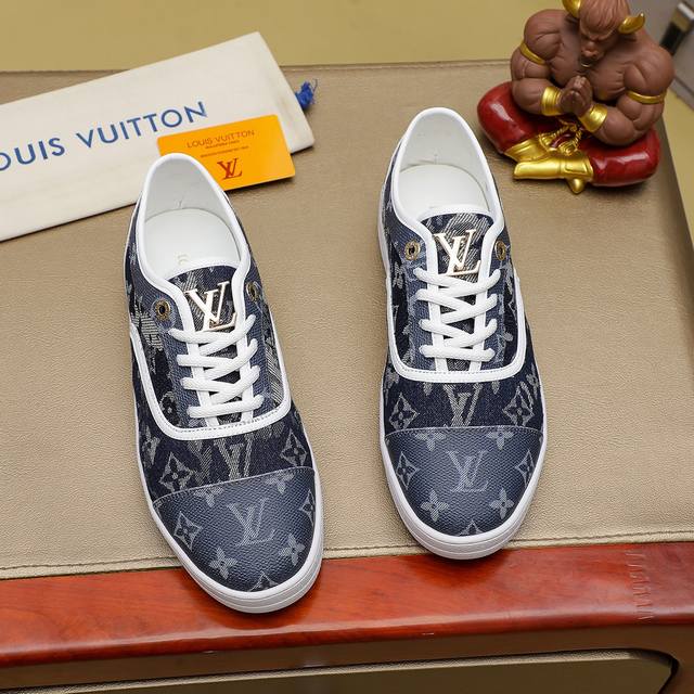 Factory Price Lv Louis Vuitton Low-Top New Casual Men's Shoes. A Must-Have For F