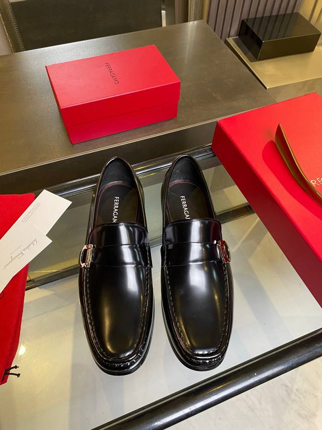 Fs Ferragamo Craftsmanship Goodyear Hand-Stitched Cold Glue Construction. Italia