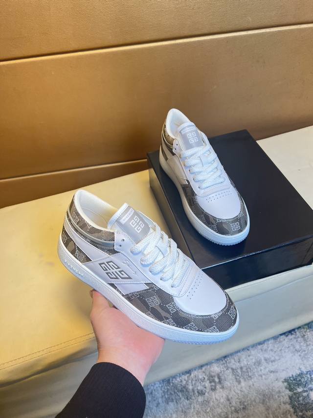Givenchy - Premium Quality, Authentic Single - Upper: Napa Calf Leather, Suede C