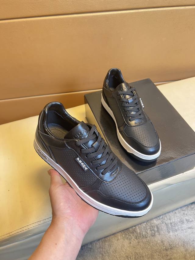 Original Quality Exclusive Debut Prada Unique Modern-Style Sneakers. Casual Loaf